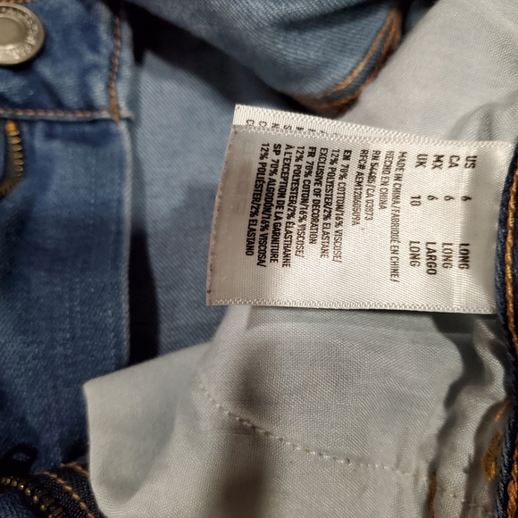 Jeans - Picture 2 of 3